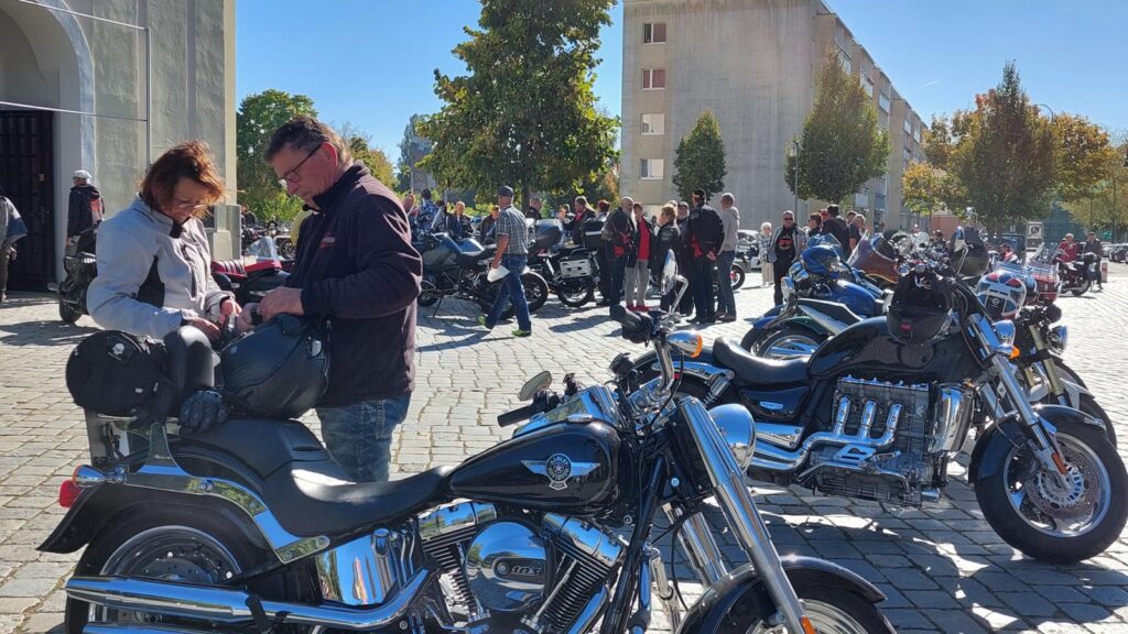 Biker Saison beendet mit Gottesdienst