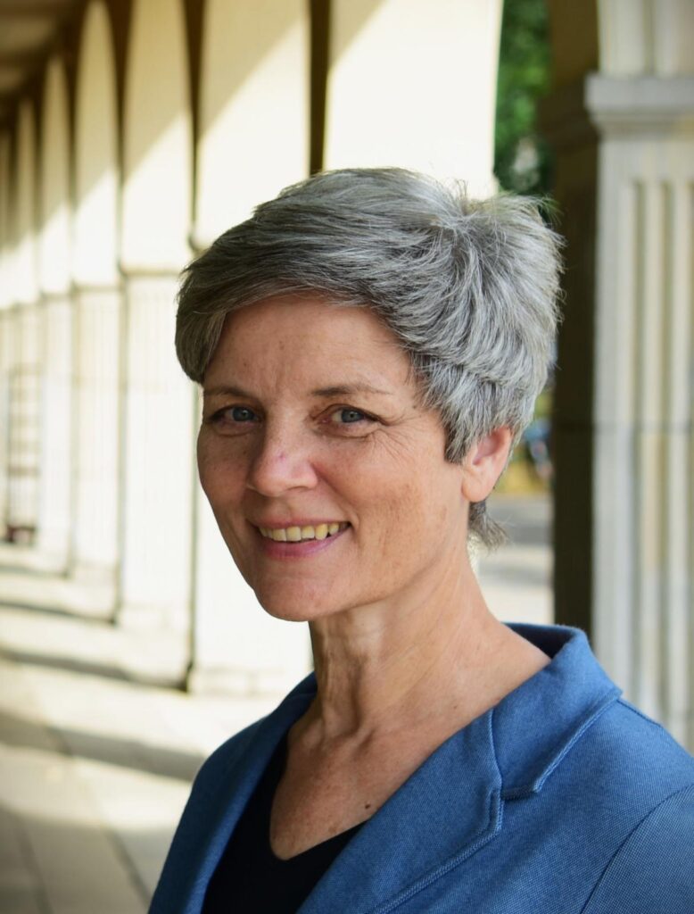 Malou Berlin liest in Forst: Lesung zum Gedenktag gegen Gewalt an Frauen