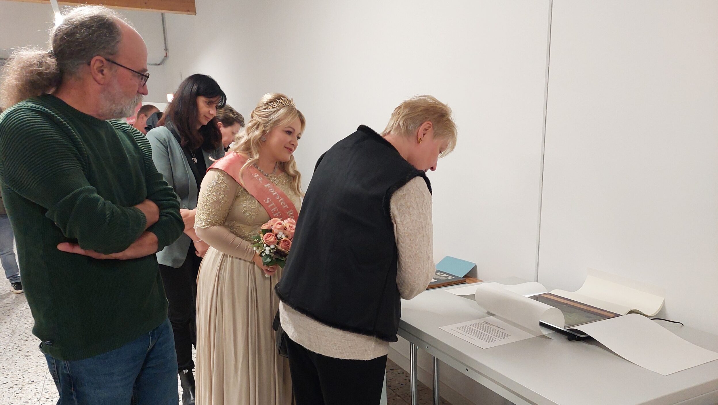 Forst schreibt Geschichte neu: Neues Stadtarchiv öffnet seine Türen für alle